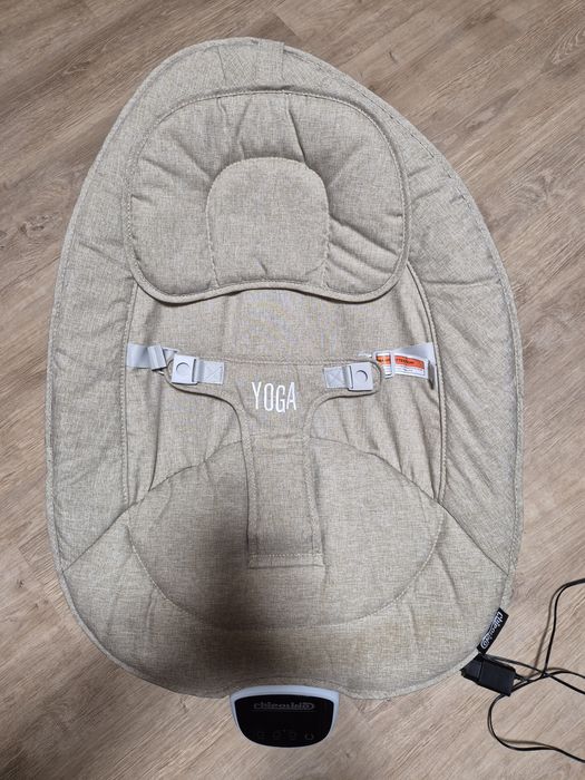 CHIPOLINO Електрическа бебешка люлка - шезлонг NEST МАКАДАМИЯ
CHIPOLIN