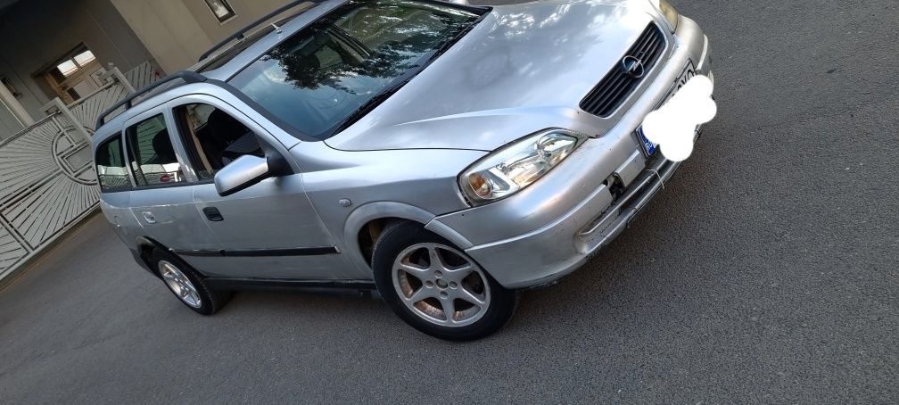 Opel astra an 2000