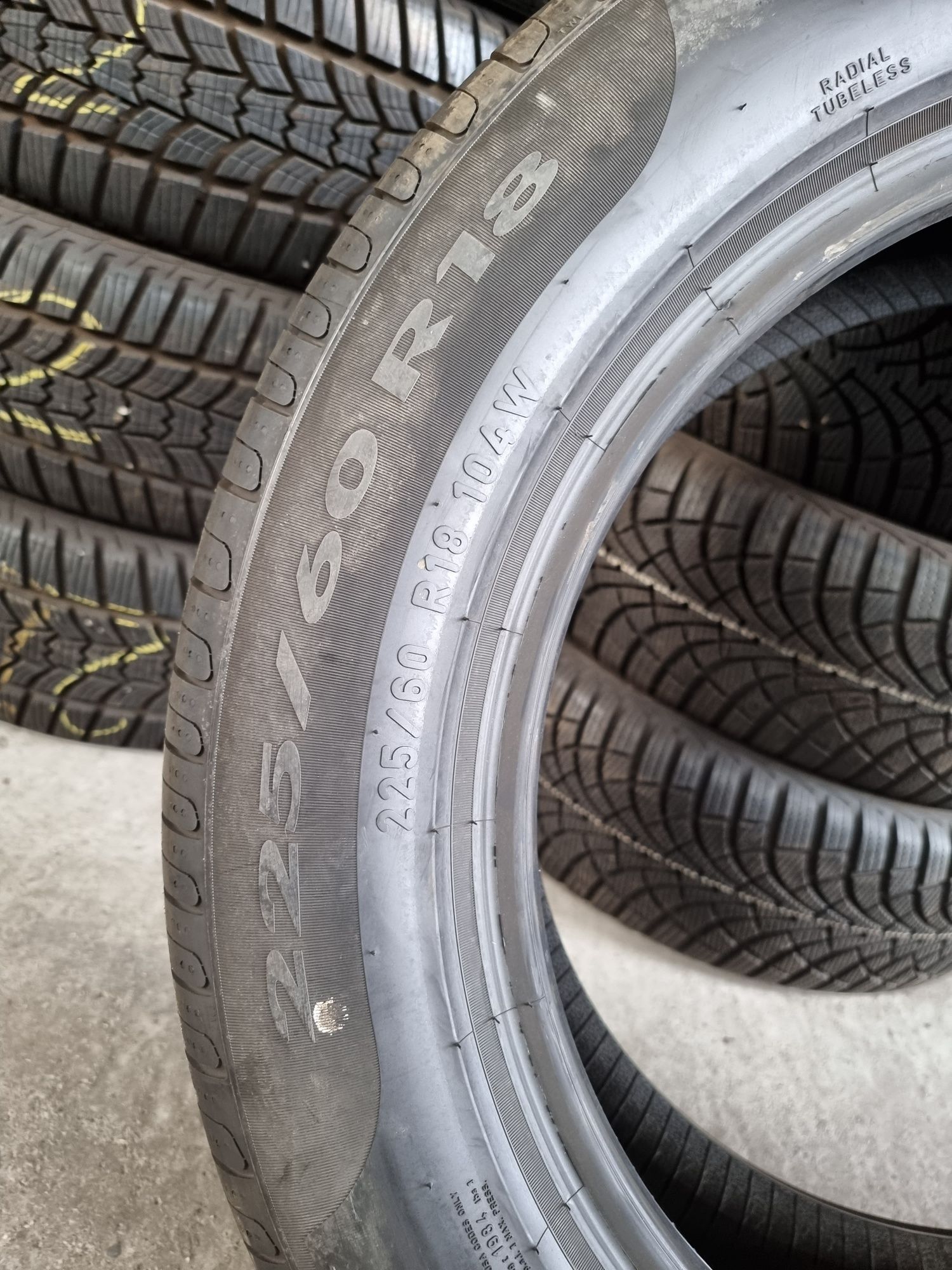 225/60/18 PIRELLI 4бр RunFlat