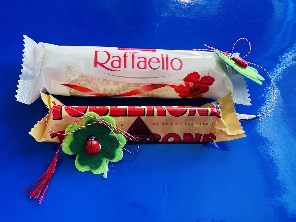 Martisoare dulci Raffaello/Toblerone cu trifoi norocos-stoc limitat