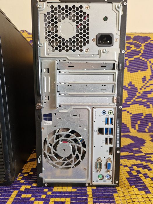 Hp prodesk 490 g3 MT I5 6600