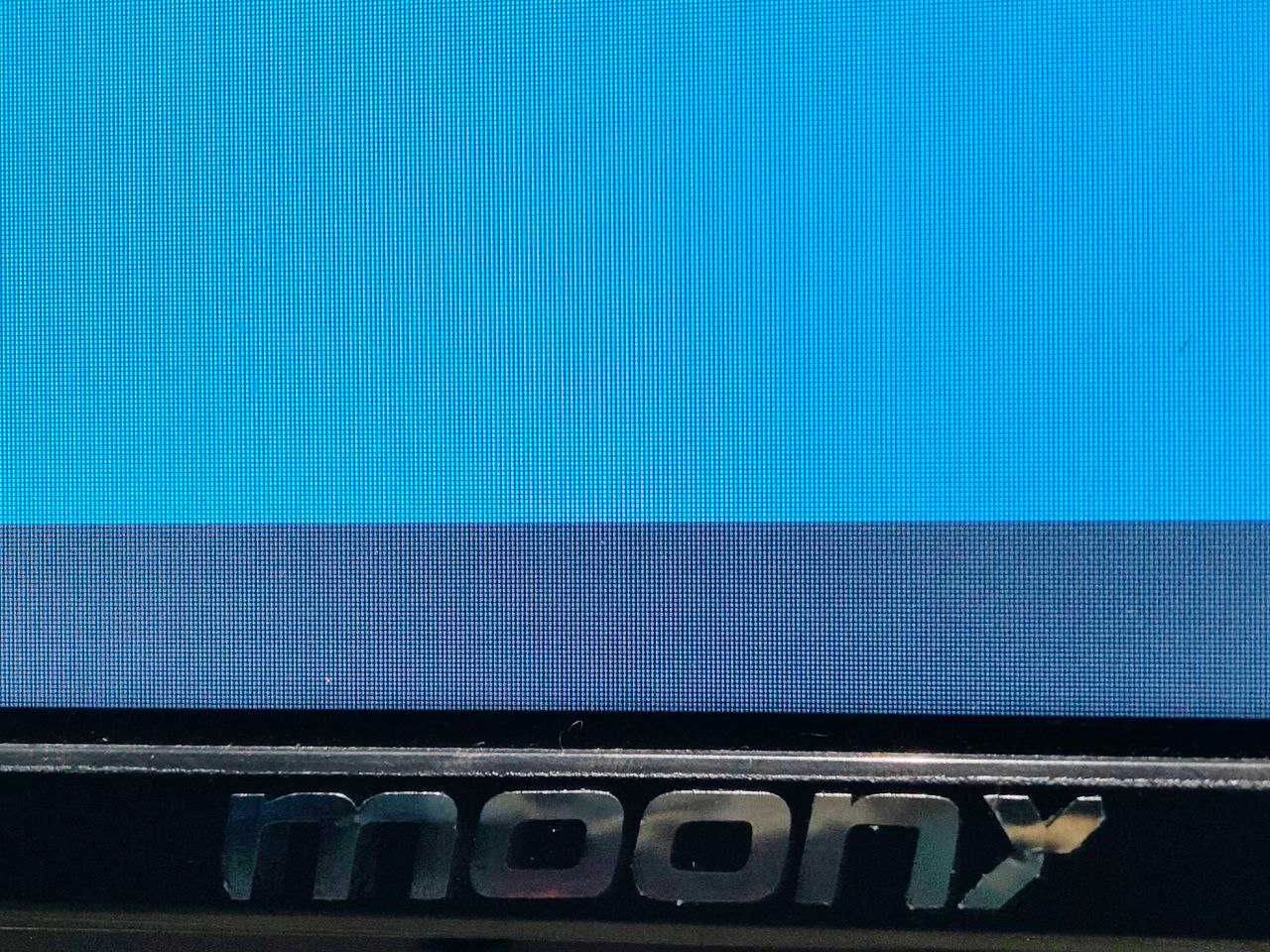 27 CURVED moonx 75Hz