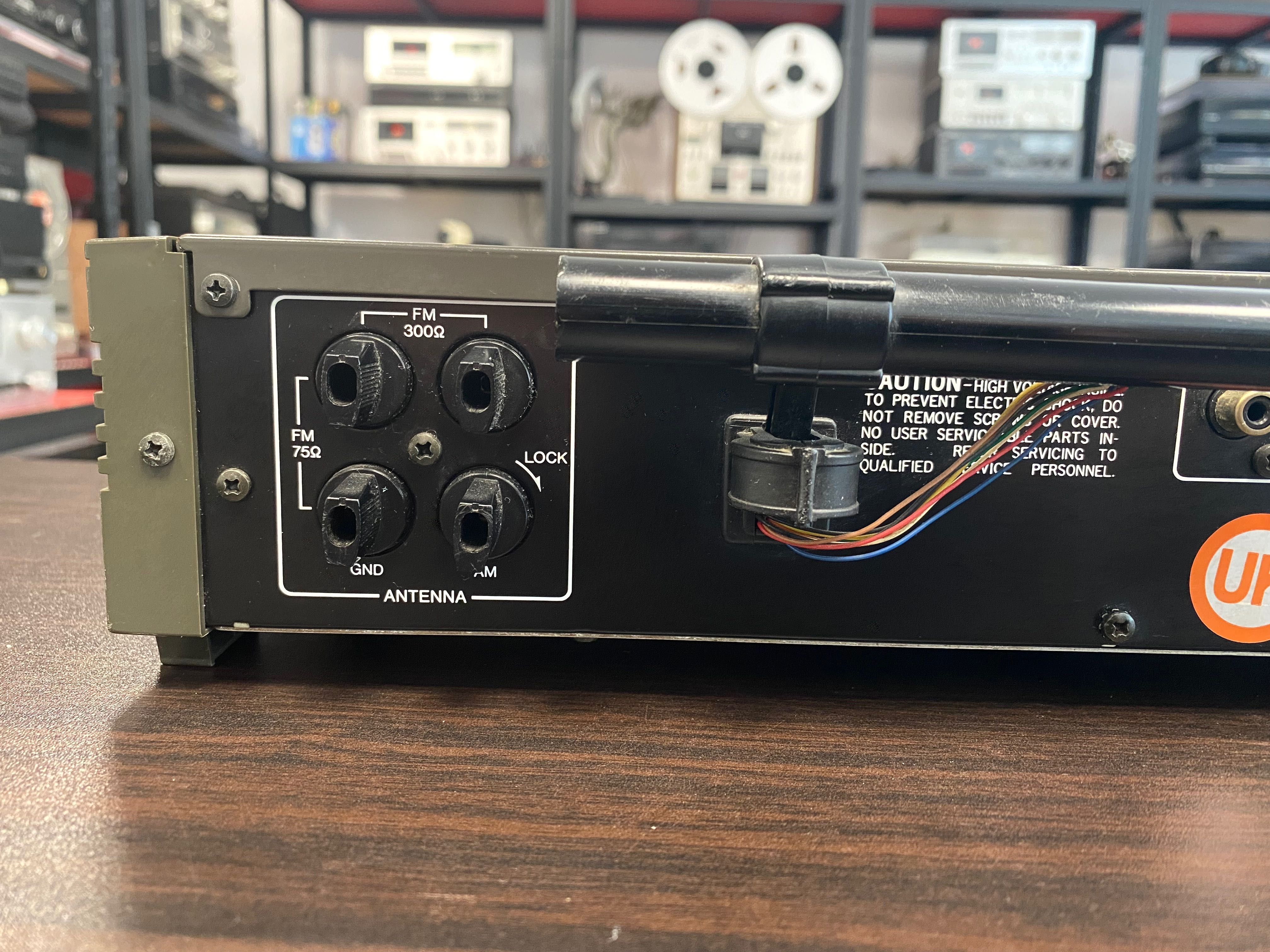 Висококачествен тунер Sansui