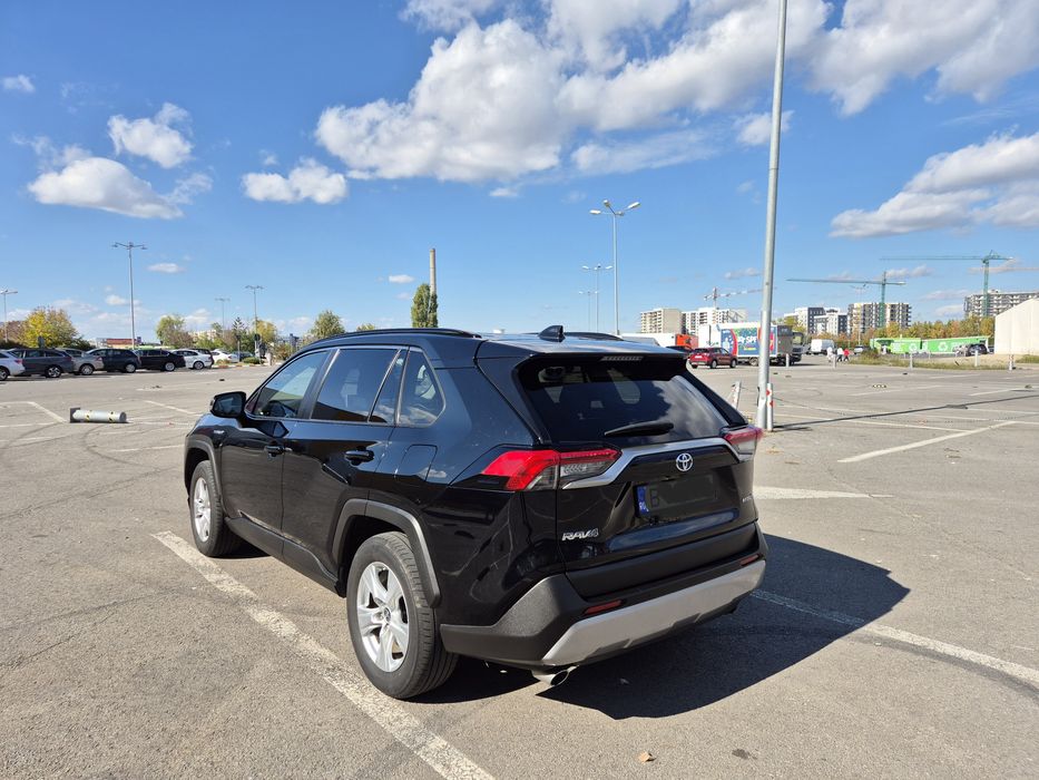Toyota RAV4 hybrid, 2021, primul proprietar