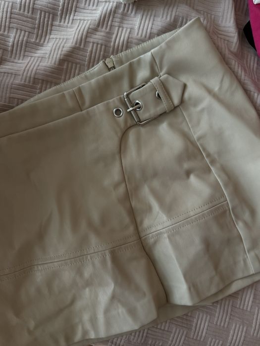 Кожена пола панталон Bershka