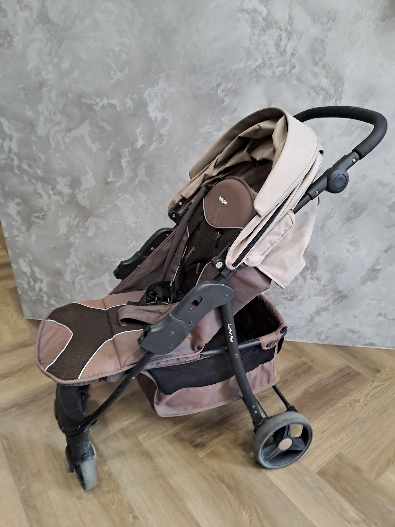 Продаю прогулочную коляску Babyton Comfort Plus (б/у, в хорошем состоя