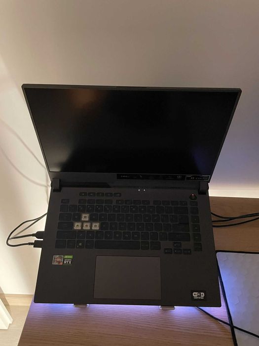 Laptop Gaming Rog Strix G513QM Rtx 3060 R7 5800H