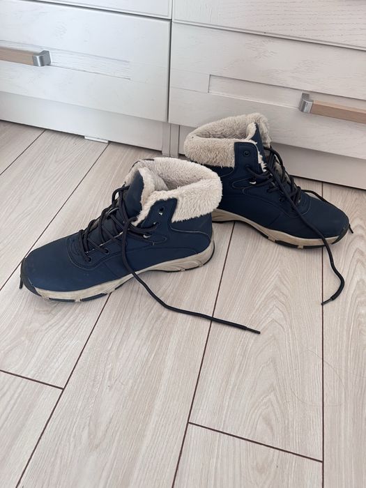 Кросовки зимние 39 р-р