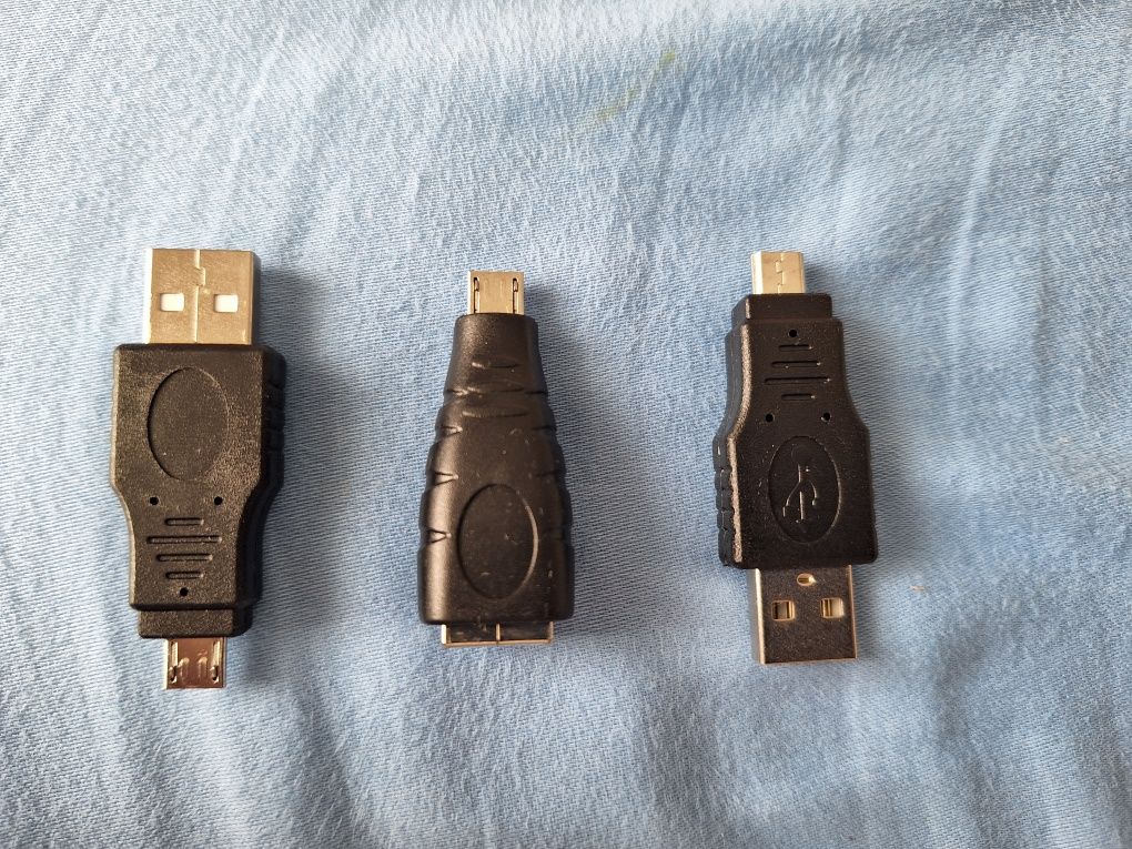 Adaptor la micro USB tata