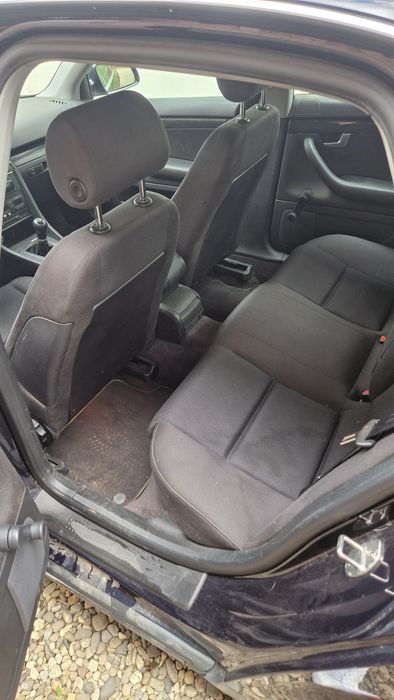 Vând Audi A4 2003