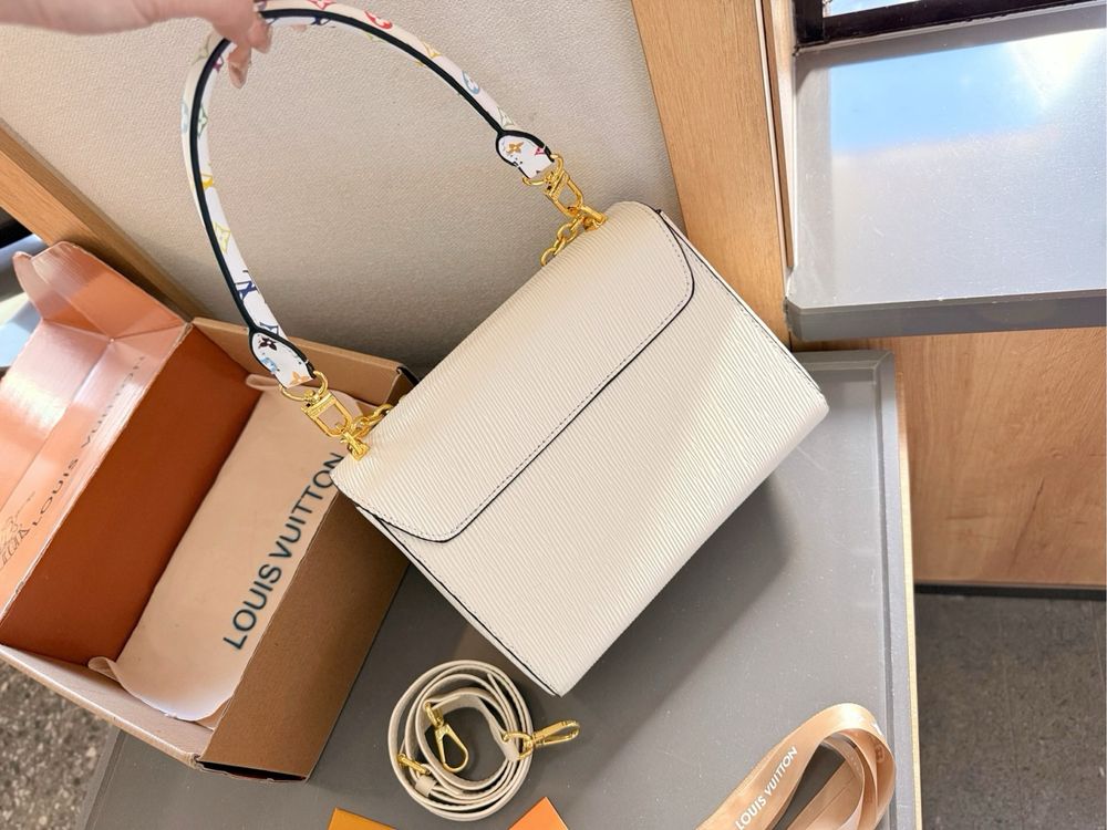 Geanta Louis Vuitton 24