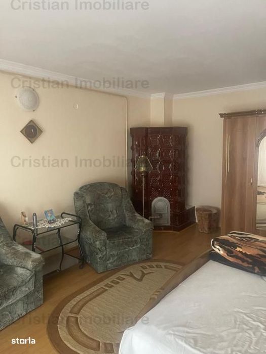 ULTRACENTRALA Casa 3 camere, toate utilitatile, teren 200 mp