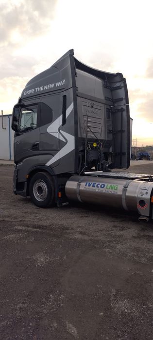 SUPER OFERTA Iveco Stralis S-Way 460 MIX GNC/LNG