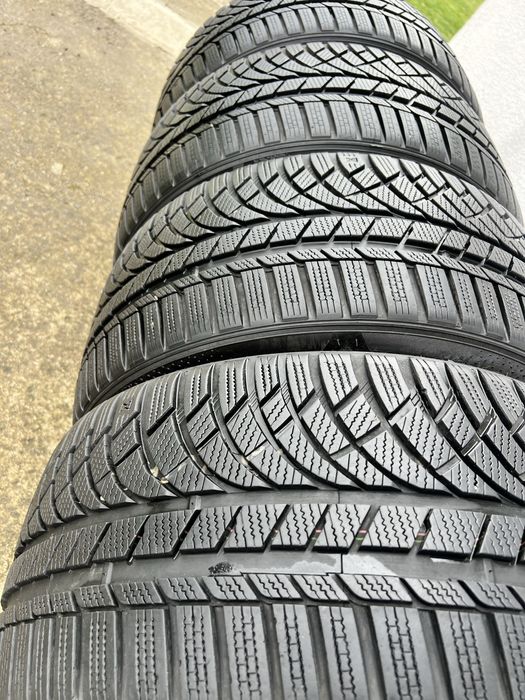 Set 4 anvelope iarnă dot 2024 noi marca kumho wintercraft