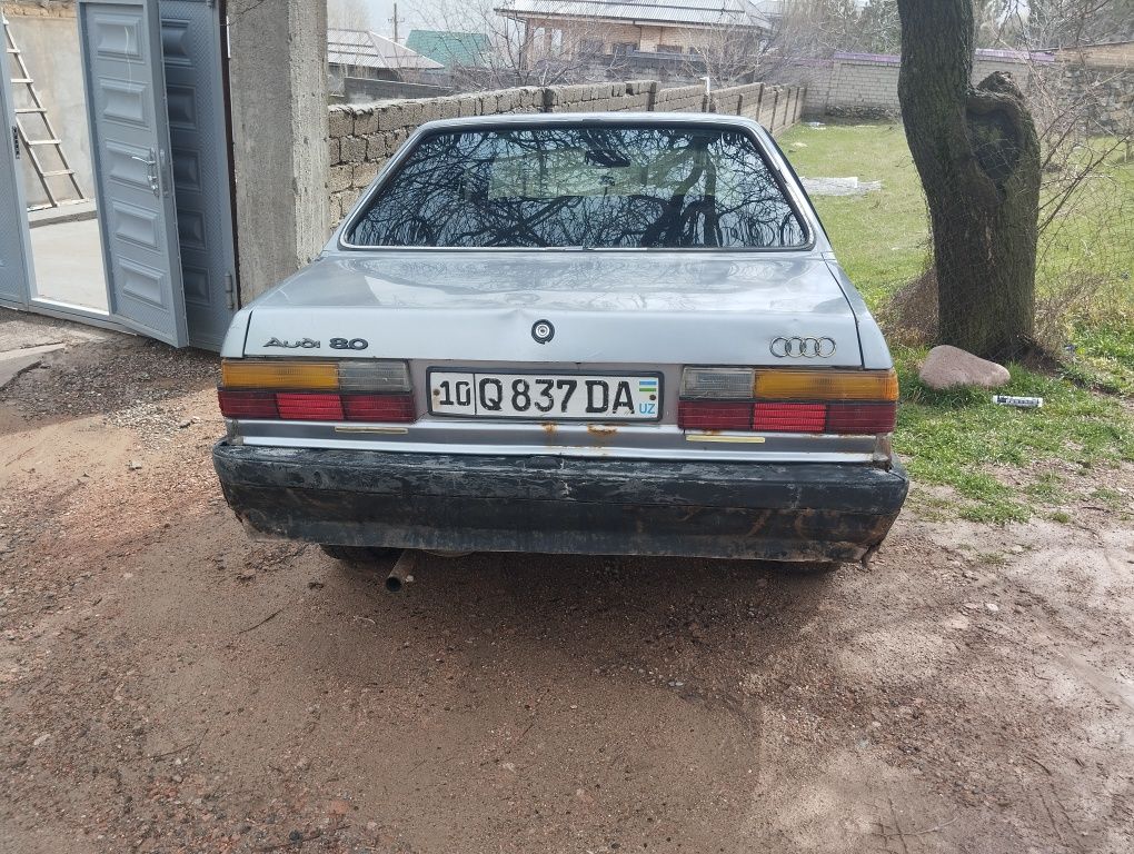 Audi 80 sotiladi