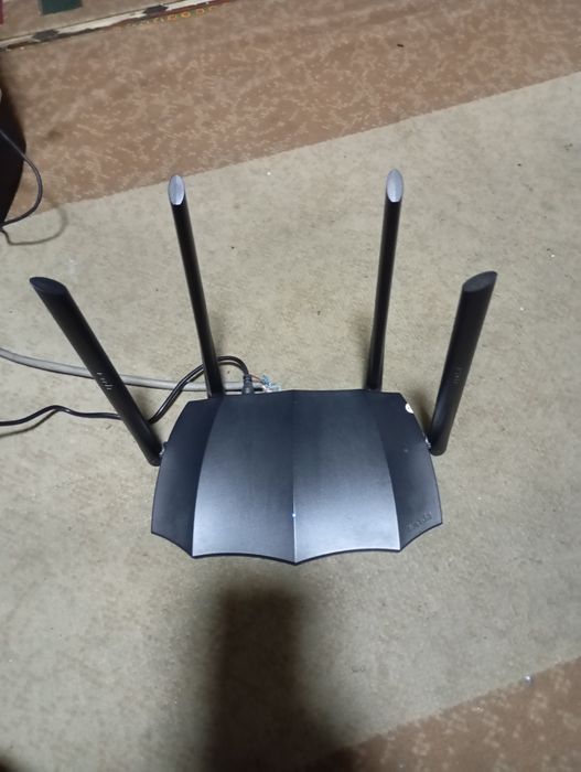 WiFi router Tenda AC8 гигабитный роутер