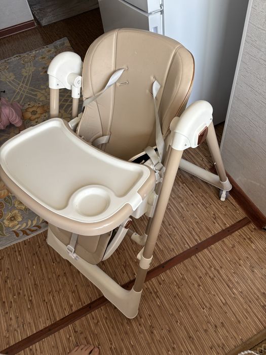 Стулчик для кормление