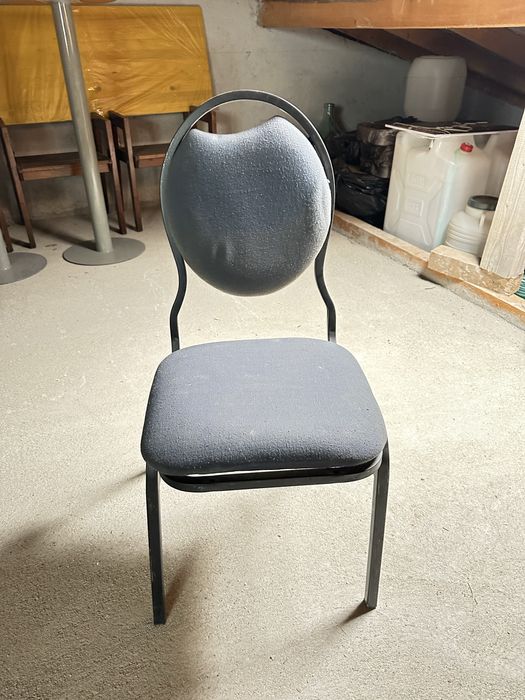 33 bucăți-Scaune metalice cu spătar curbat tapițabil