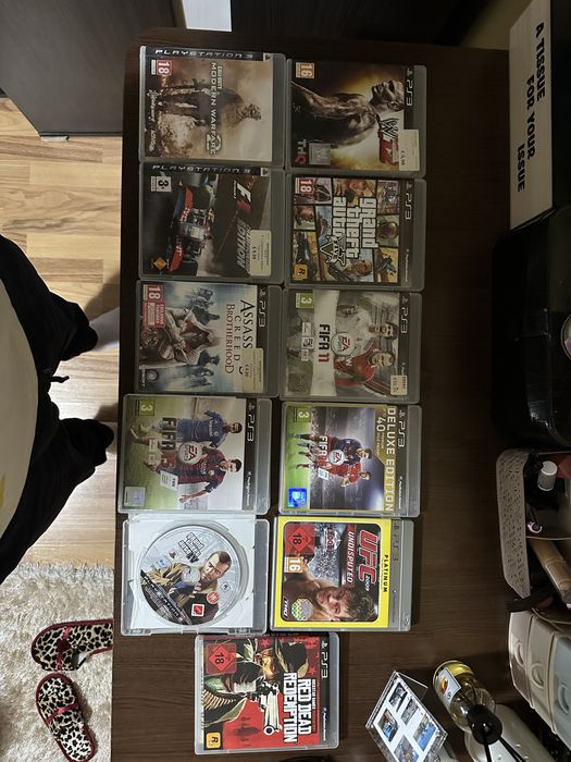 Play station 3 modat+ 2 controllere psmove