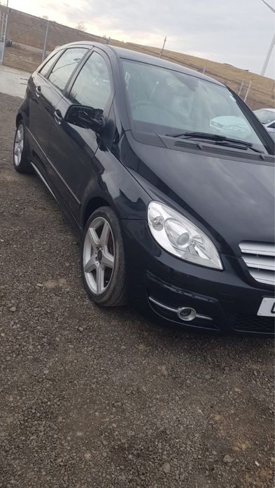 Dezmembram Mercedes A Class 1.5 Automat Benzina