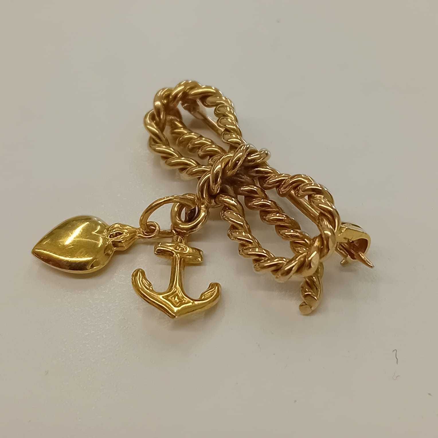 Brosa aur 18k (ag49 Esplanada) b.3828.4