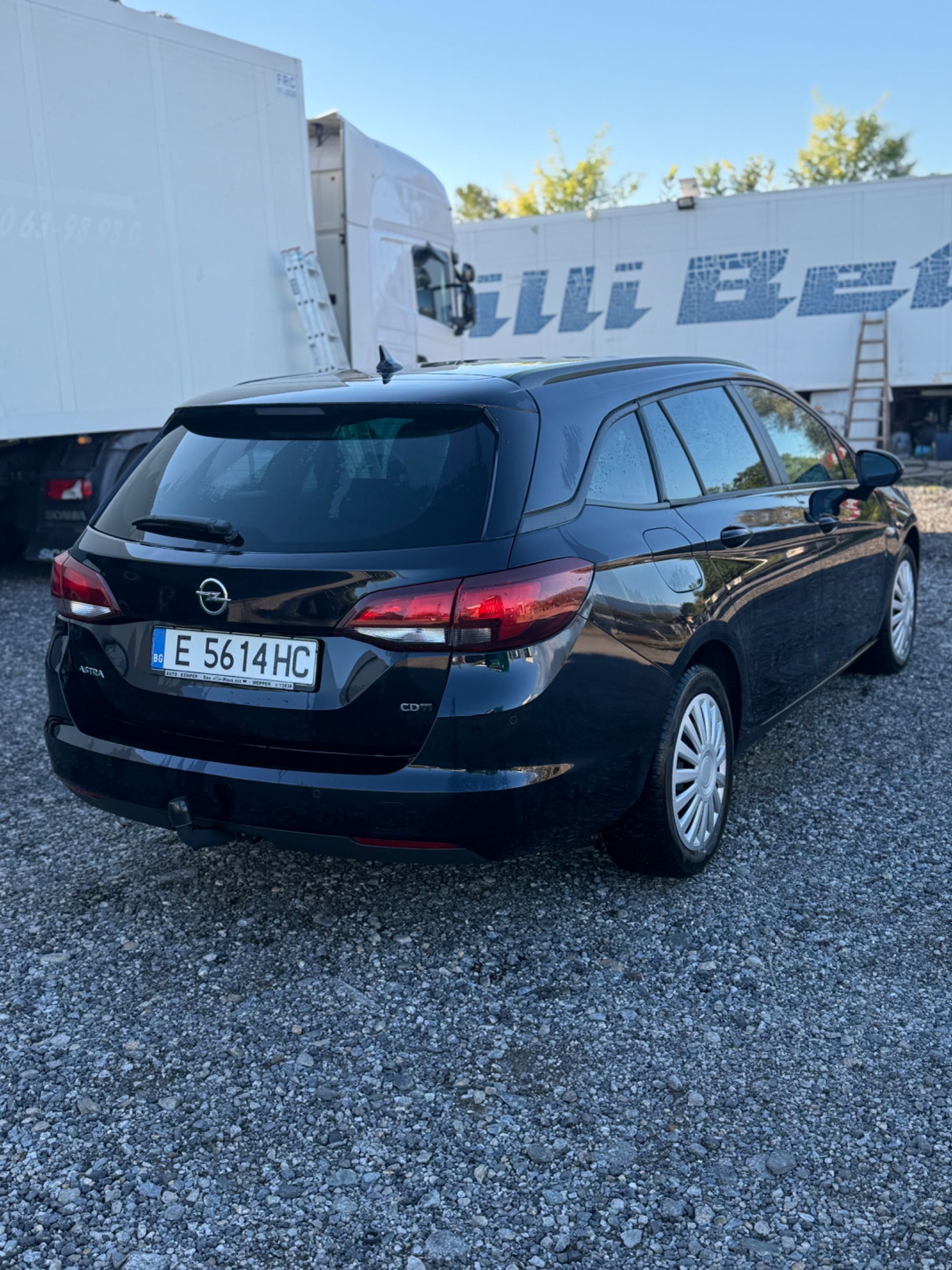 Opel astra sport tourer