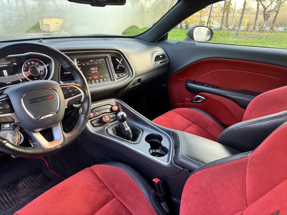 Vand Dodge Challenger SRT 6.4