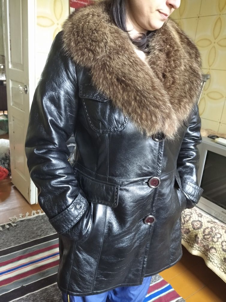 Куртка кожаная с мехом женская