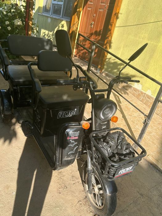 Triciclu electric RDB G-Klass