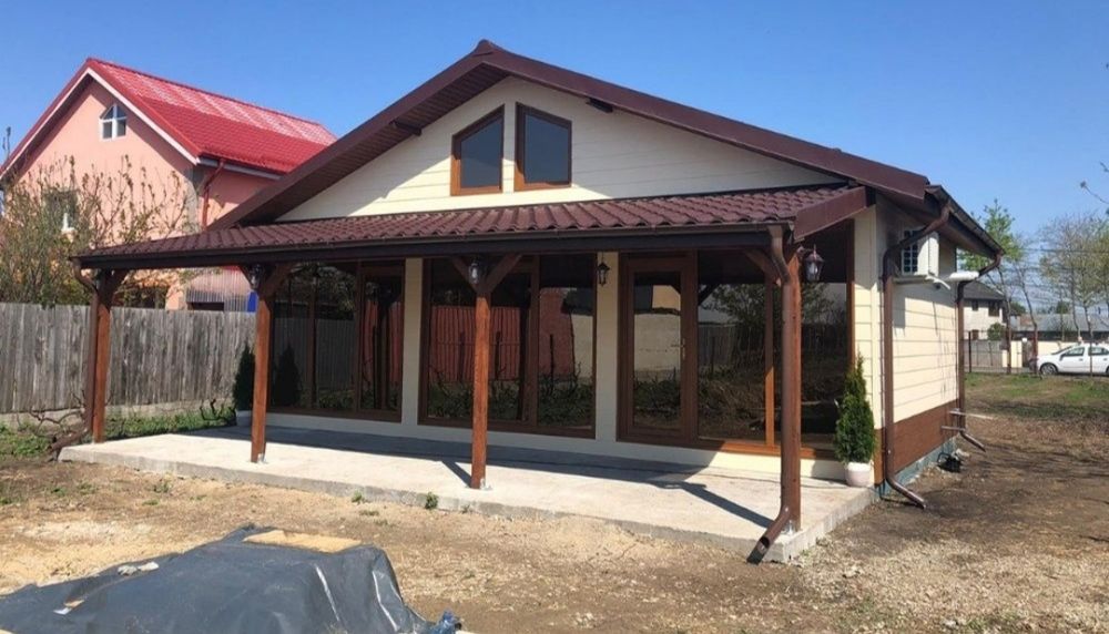 Vand case di panouri sendwici