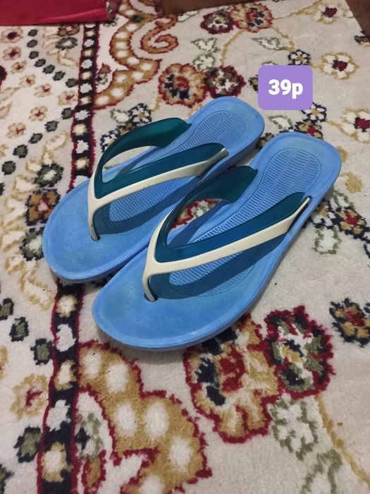 Продам женскую обувь 39, 40р