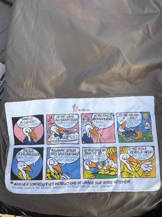 Vând geaca m.o.n.c.l.e.r Originala , NFC , Urgent , Cadoul Perfect