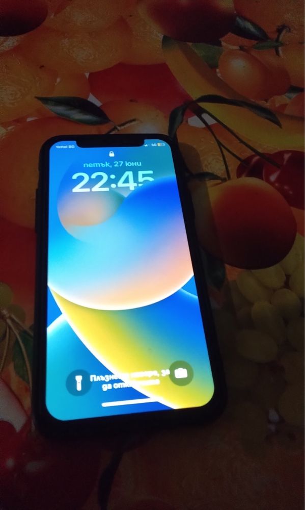 Продавам перфектно запазен Iphone X 64gb
