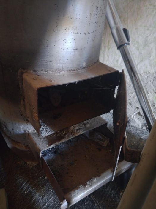 Металлическая буржуйка