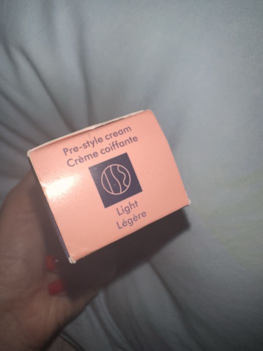 Dyson Chitosan Cremă intensă de pre-coafare, 30 ml