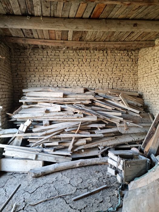 Сотилади Тахталар Харвасталик Чёрный Потолок ва Утин