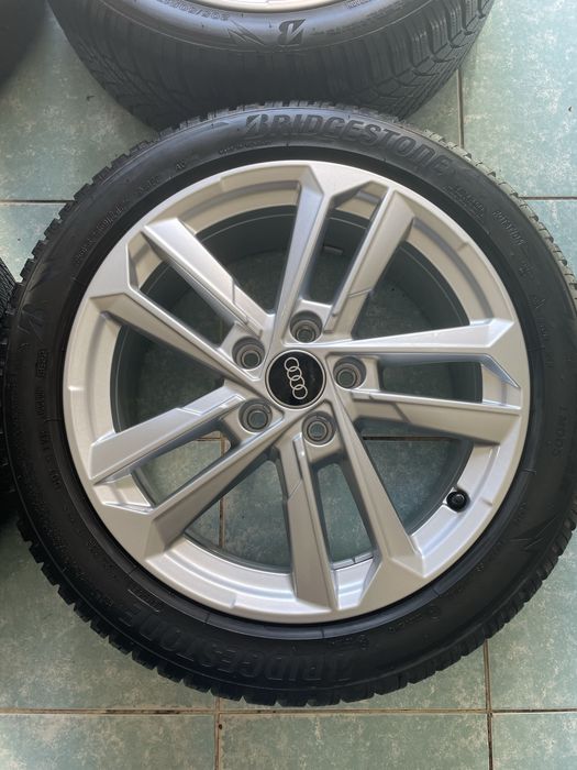 Jante alija R17 originale AUDI A3 205/50/17 Bridgestone iarna ca noi