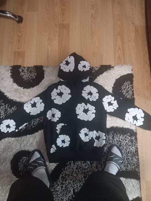 vand hanorac denim tears(nu are eticheta)