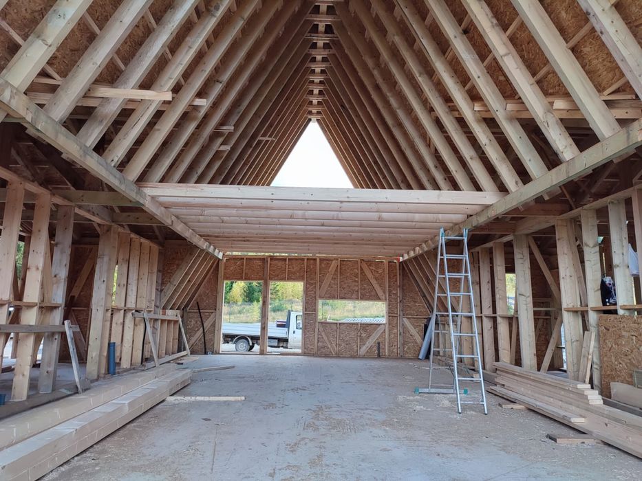 Confectionam structuri din lemn, acoperisuri, foisoare etc.