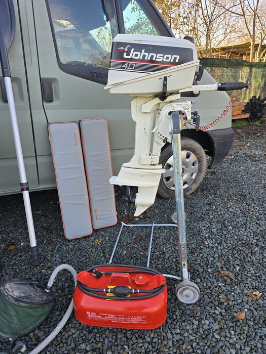 Barca gomflabila Kolibri KM 300D + Motor Jhonson 4cp + Sonar  Lowrance