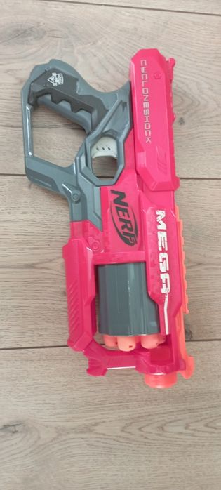 Нерф пистолетный бластер