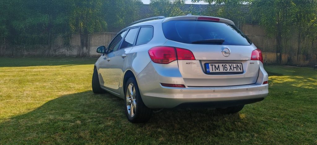 Opel Astra Sport Tourer