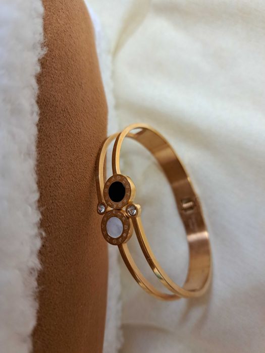 Женска стилна гривна