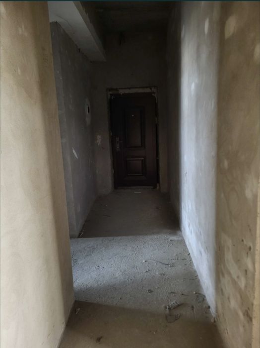 Продается 2х комнатная квартира 77м2