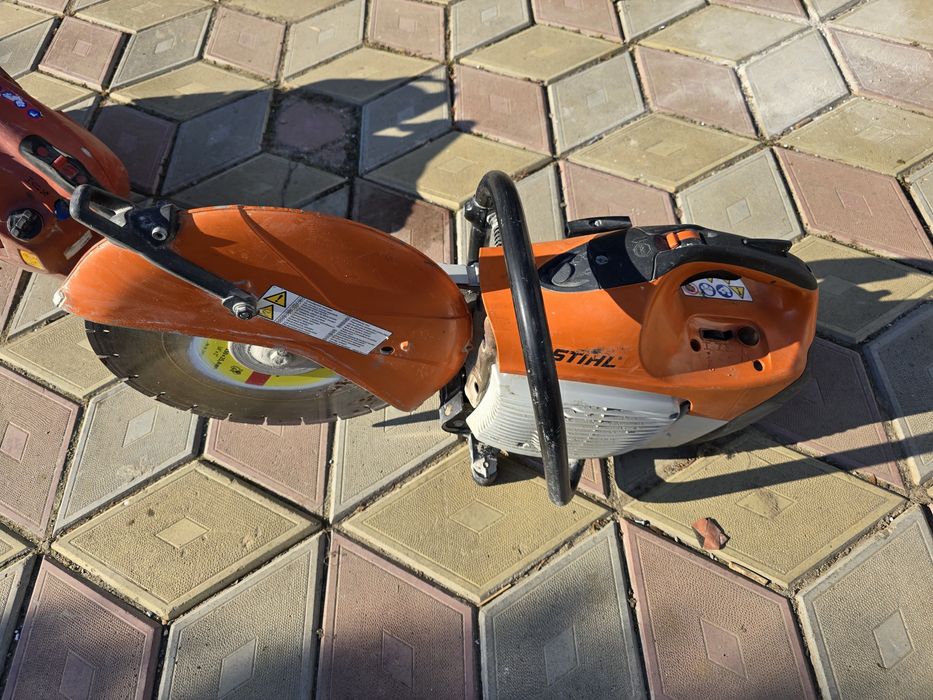 Vând drujba Beton Stihl TS 420 cu disc nou
