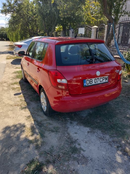 Vând Skoda Fabia 2