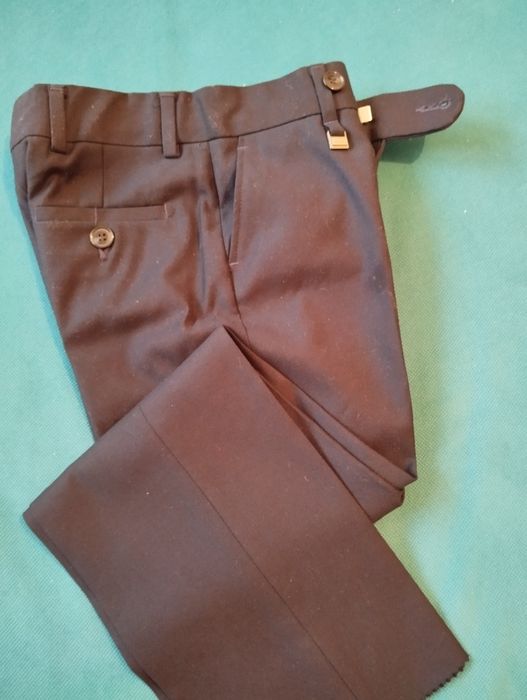 Новые брюки гласман 3000тг. На 6лет