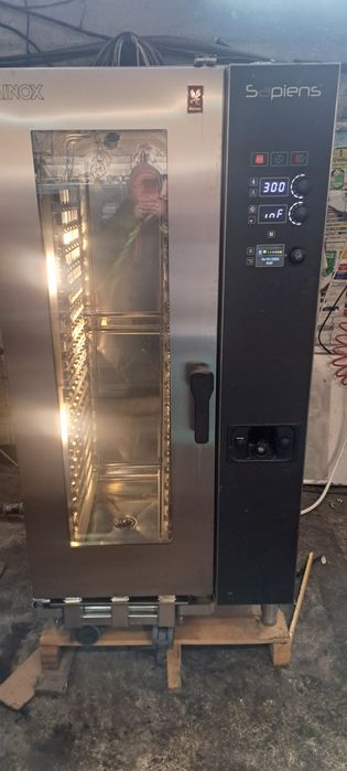 Конвектомат НОВ професионален LAINOX 2022 година