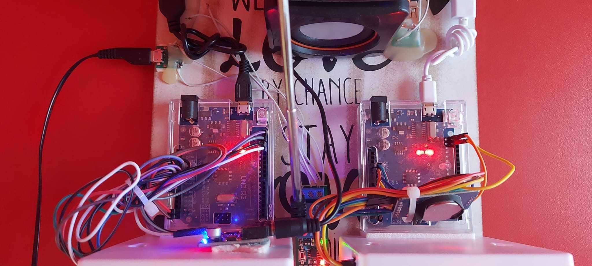 Arduino proiect Joc Sarpe / radio-ceas