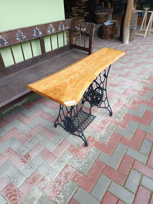 Masa de toaleta , lavoar baie , birou  din mașină de cusut